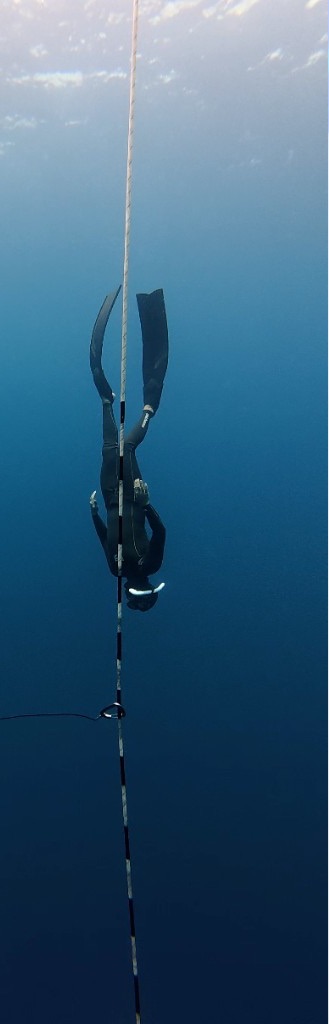 Molchanovs instructor on the freediving line in Unawatuna